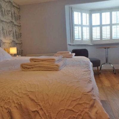 Aquarium Guest House Double Bedroom