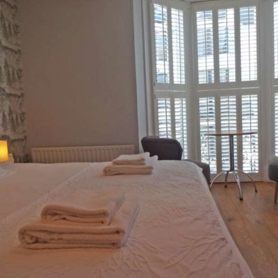 Aquarium Guest House Double Bedroom